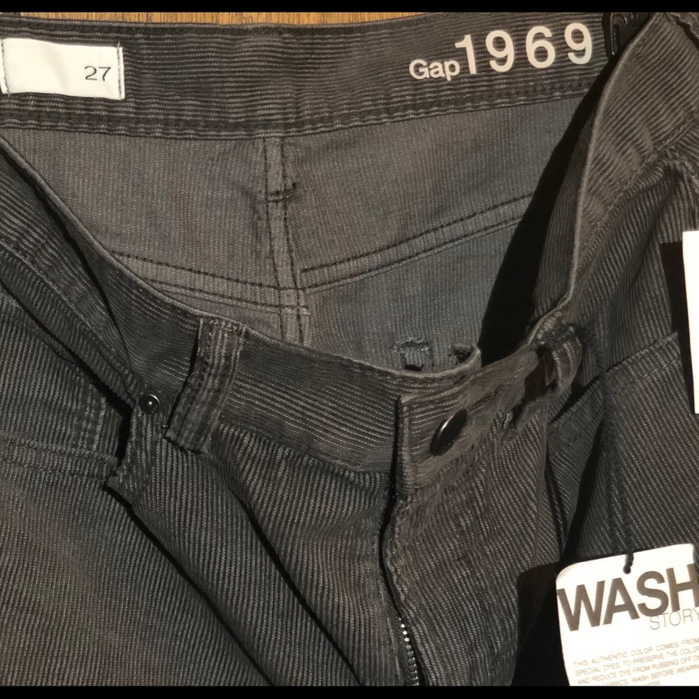 Gap Size 27 skirt - Picture 2 of 3